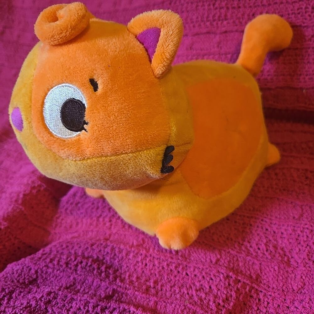 LoLo Orange Kitty Cat Wobble n Go Interactive Meows and Crawls B Toys Working
